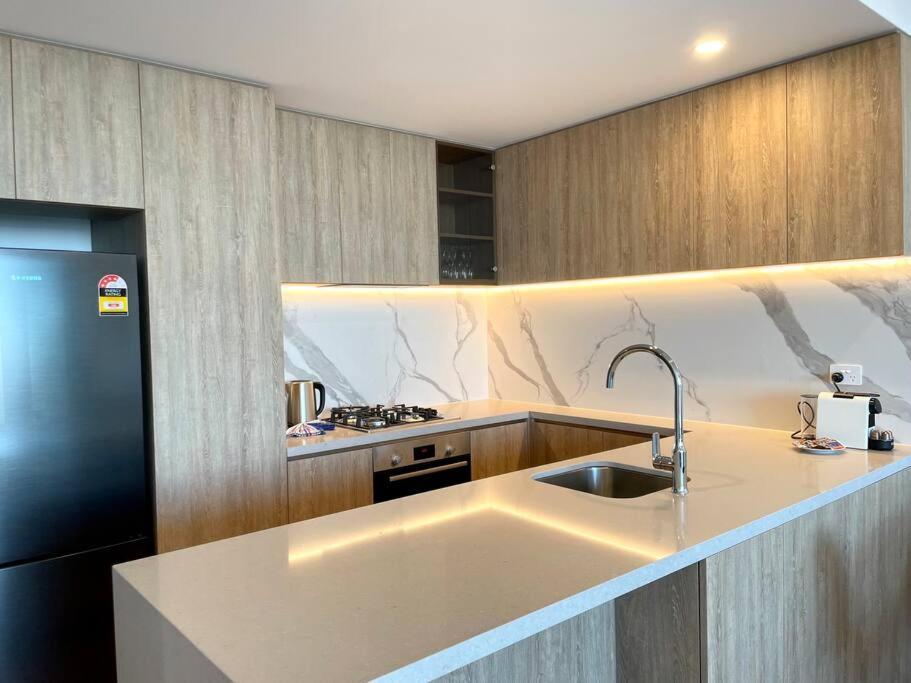 Apartmán Stunning Oceanview 2Br In The Heart Of Broadbeach 44F Gold Coast Exteriér fotografie