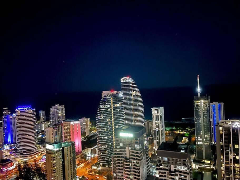 Apartmán Stunning Oceanview 2Br In The Heart Of Broadbeach 44F Gold Coast Exteriér fotografie