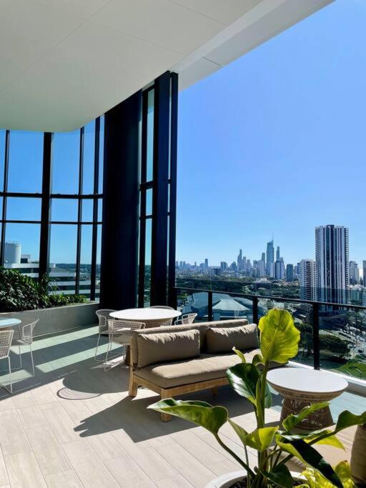 Apartmán Stunning Oceanview 2Br In The Heart Of Broadbeach 44F Gold Coast Exteriér fotografie