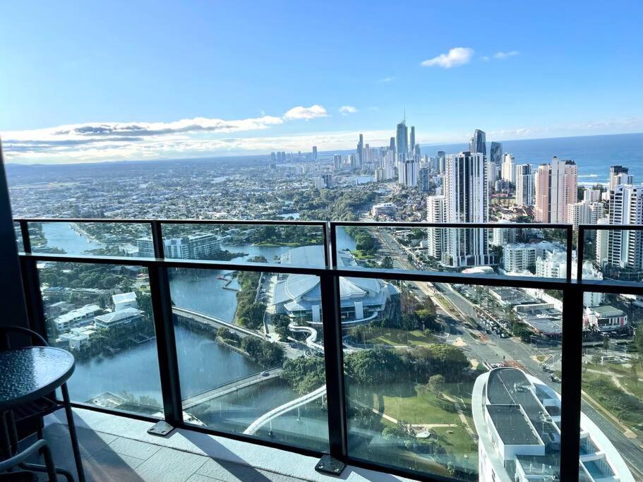 Apartmán Stunning Oceanview 2Br In The Heart Of Broadbeach 44F Gold Coast Exteriér fotografie